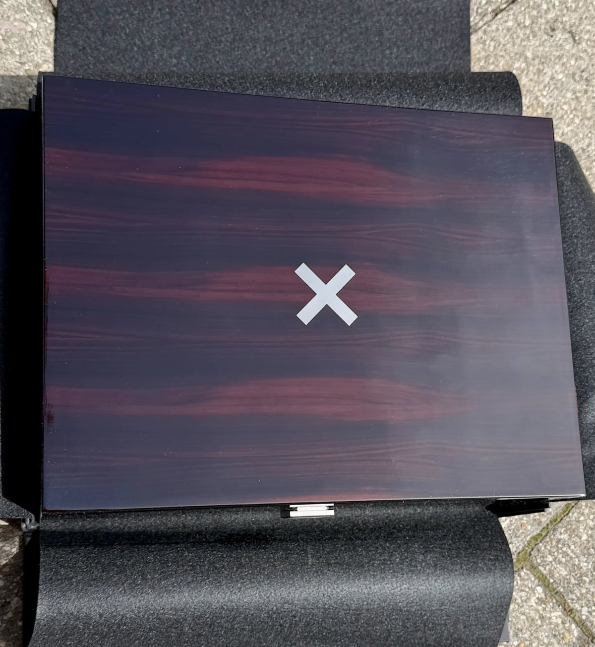 H. Moser Projekt X 8ter Box