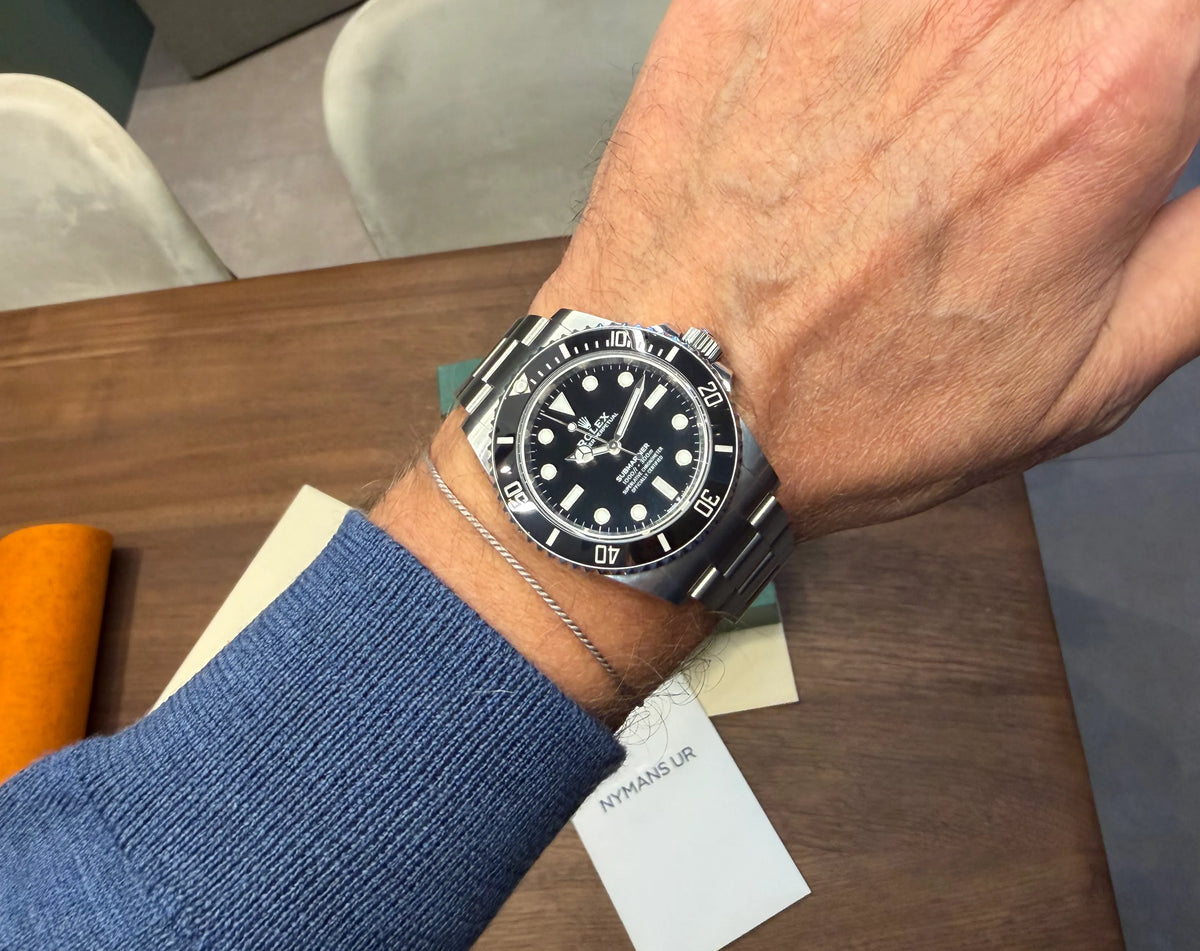 Rolex no Date Sub 124060 am Arm