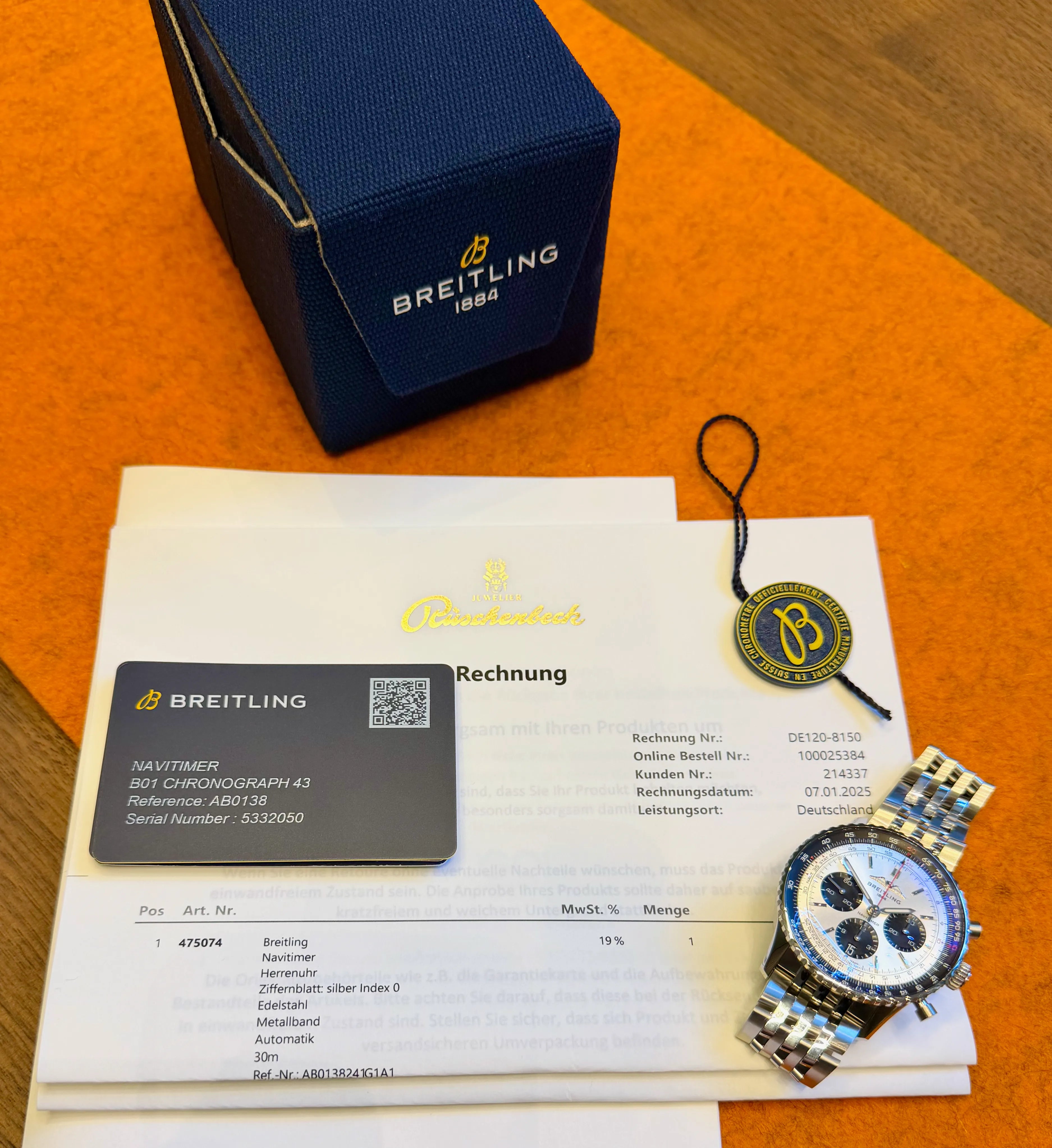 Breitling Navitimer AB 0138 mit Papieren 