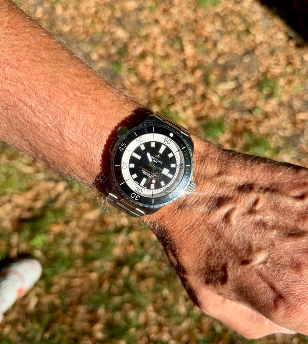 Breitling Superocean III A1738 am Arm 1 