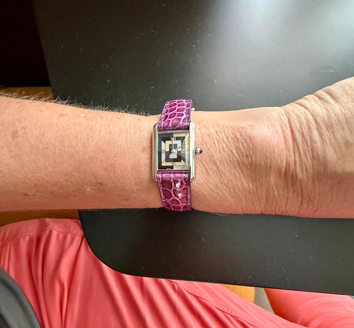 lim Cartier Tank must Art Deco 1614 am Arm 2 