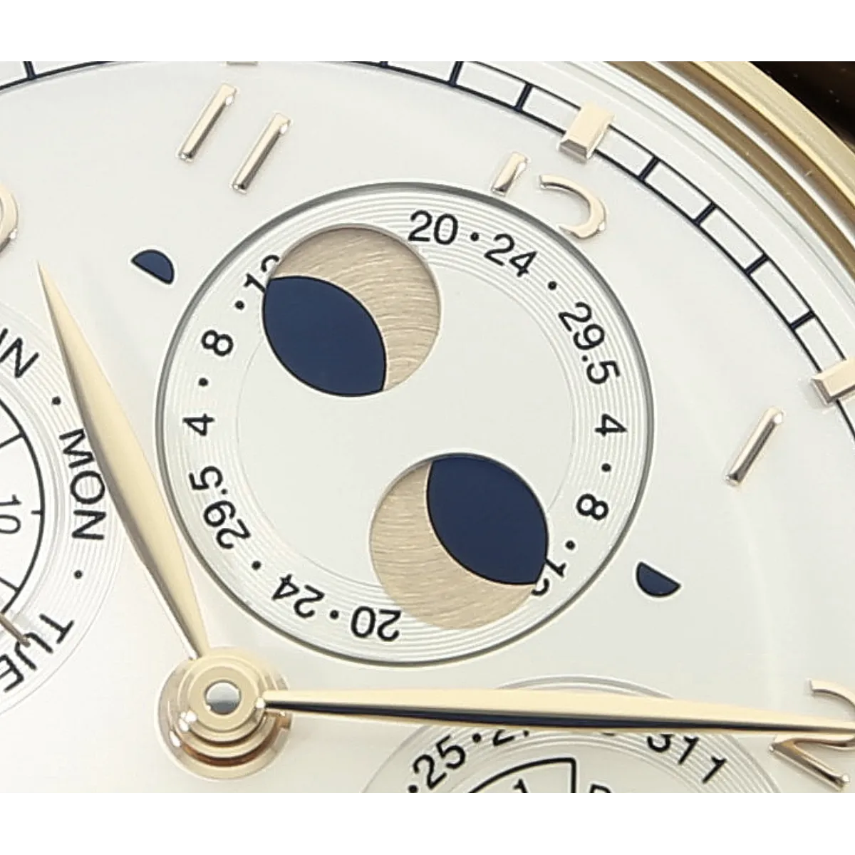 IWC Portugieser Perpetual Calendar IW503701 Zifferblatt Detail Mondphase