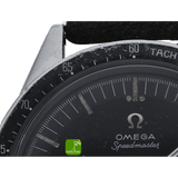 omega-speedmaster-pre-moon-ed-white-nahaufnahme-bei-12-uhr