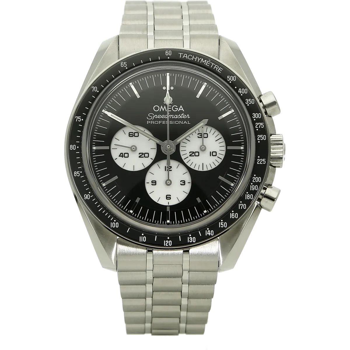 Omega Moonwatch Panda Co Axial stehend