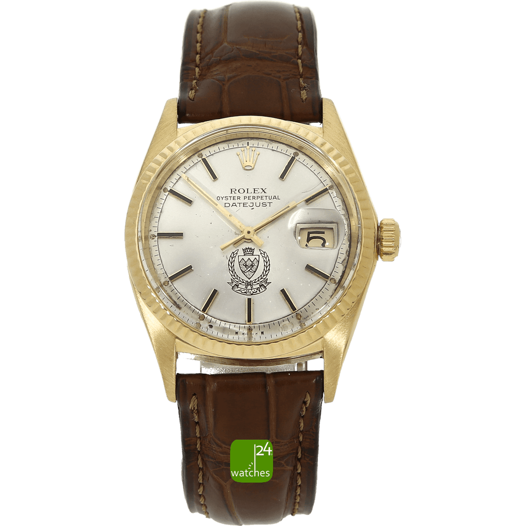 Rolex Date Just 36 mm Gold Bahrain stehend