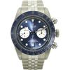 Tudor Black Bay Chrono Boutique stehend