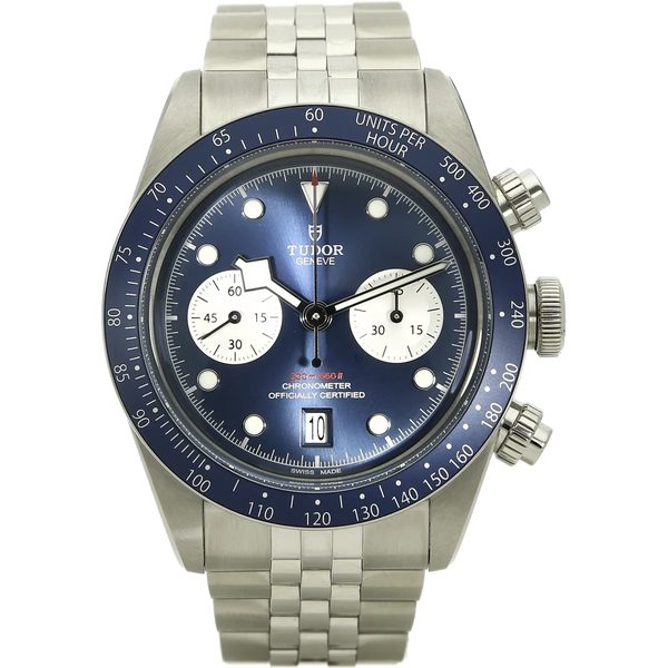 Tudor Black Bay Chrono Boutique stehend