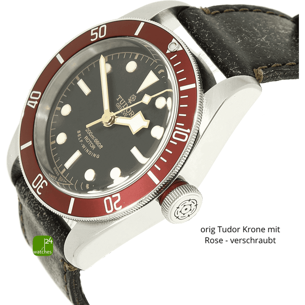 Tudor Black Bay gebraucht mit Smiley Zifferblatt Zifferblatt mit Kronen-Flanke