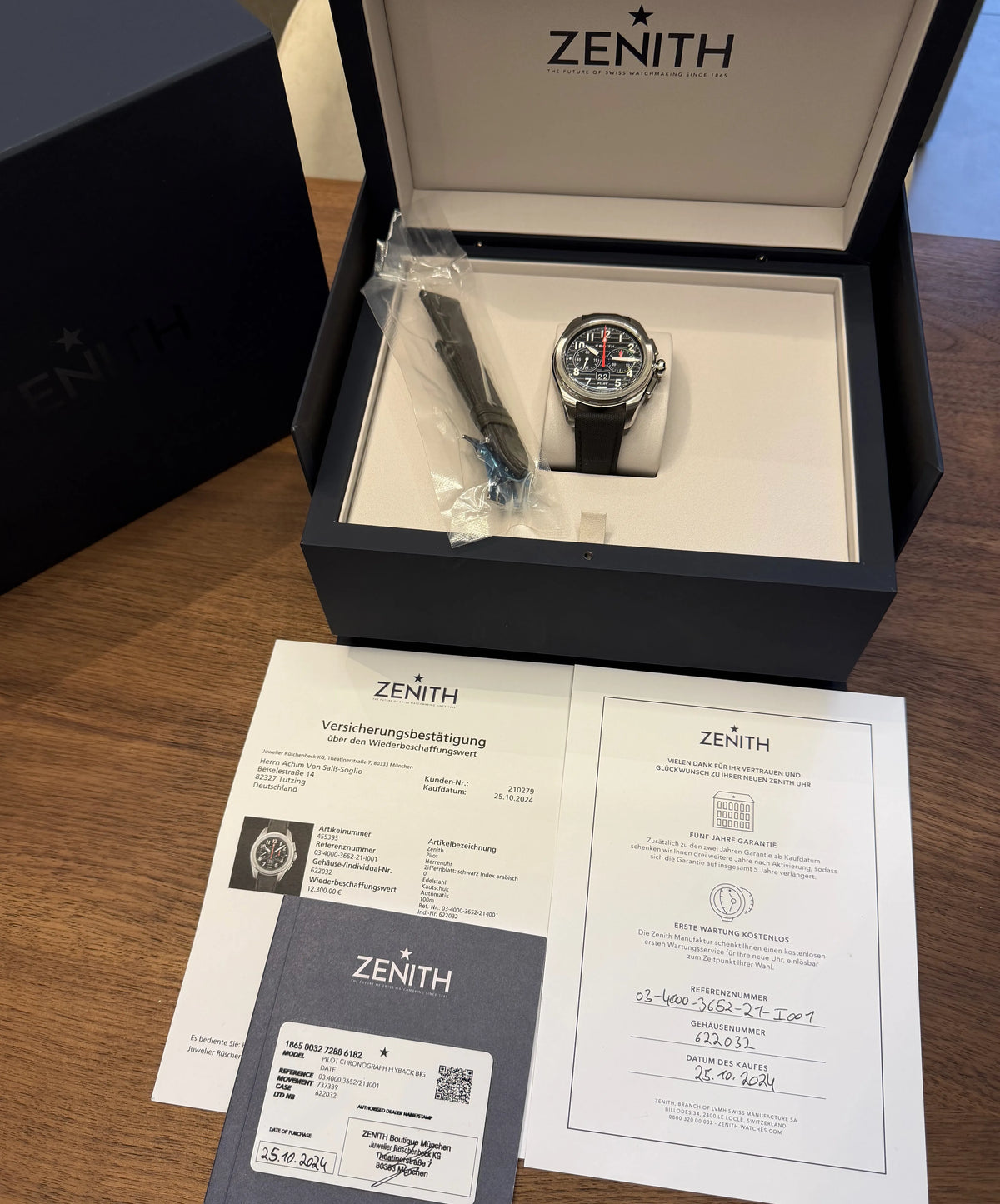 Zenith Pilot Flyback Big Date in der Schachtel mit Papieren