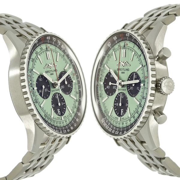 Breitling Navitimer 43 gruen Gehaeuse links rechts 