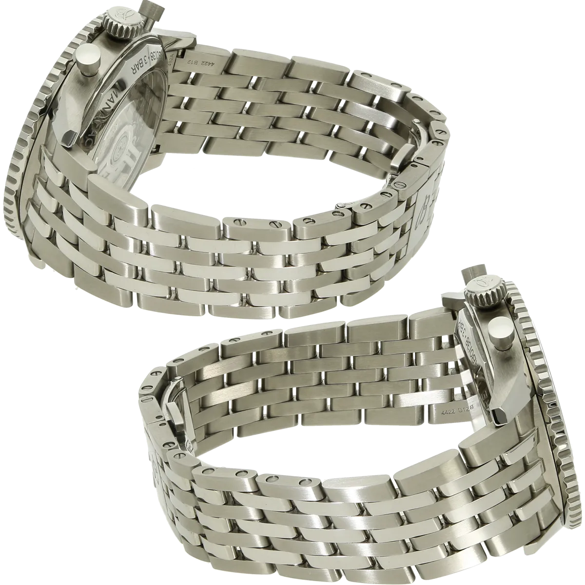 Breitling Navitimer 43 gruen Armband links rechts 