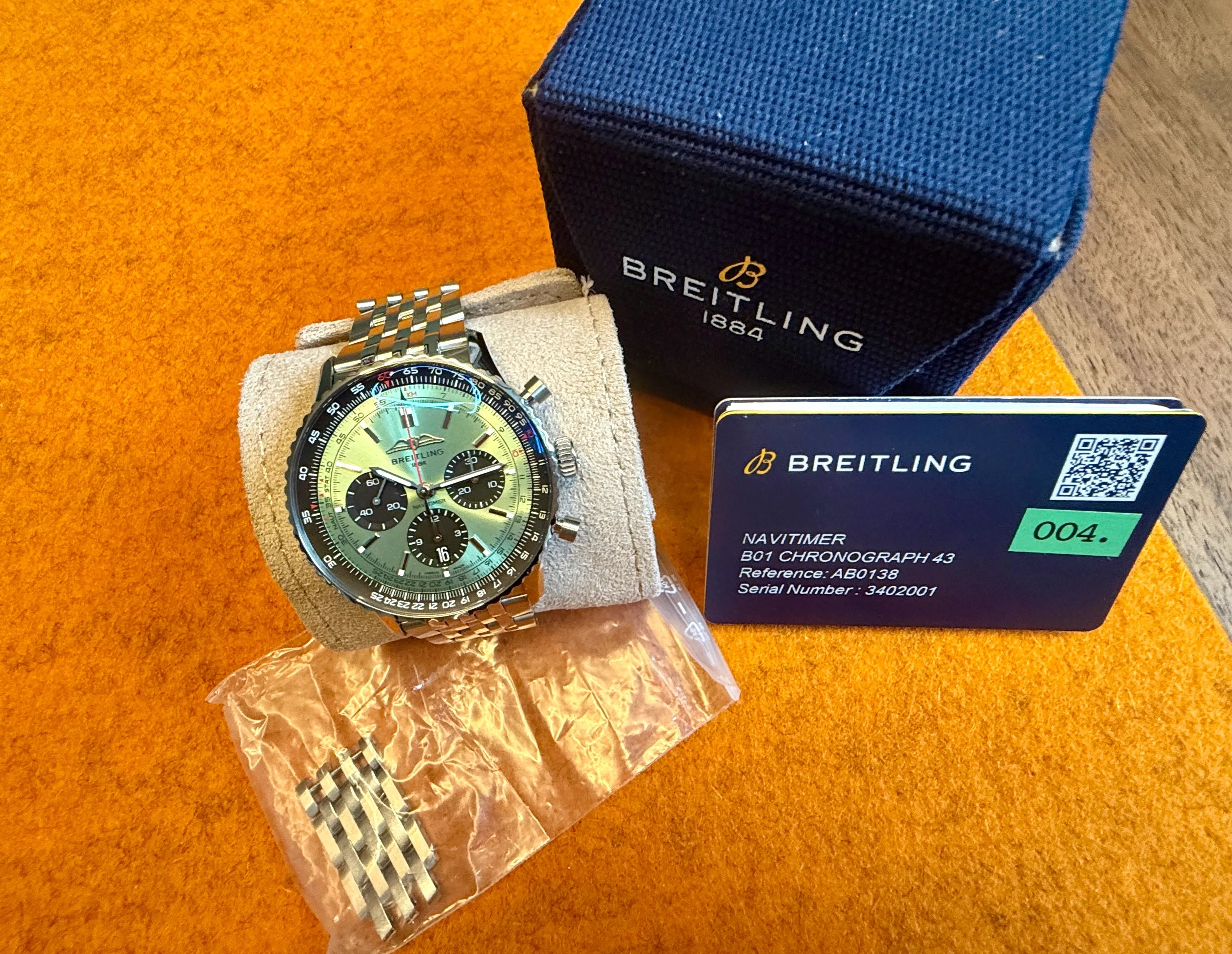Breitling Navitimer 43 gruen mit Papieren