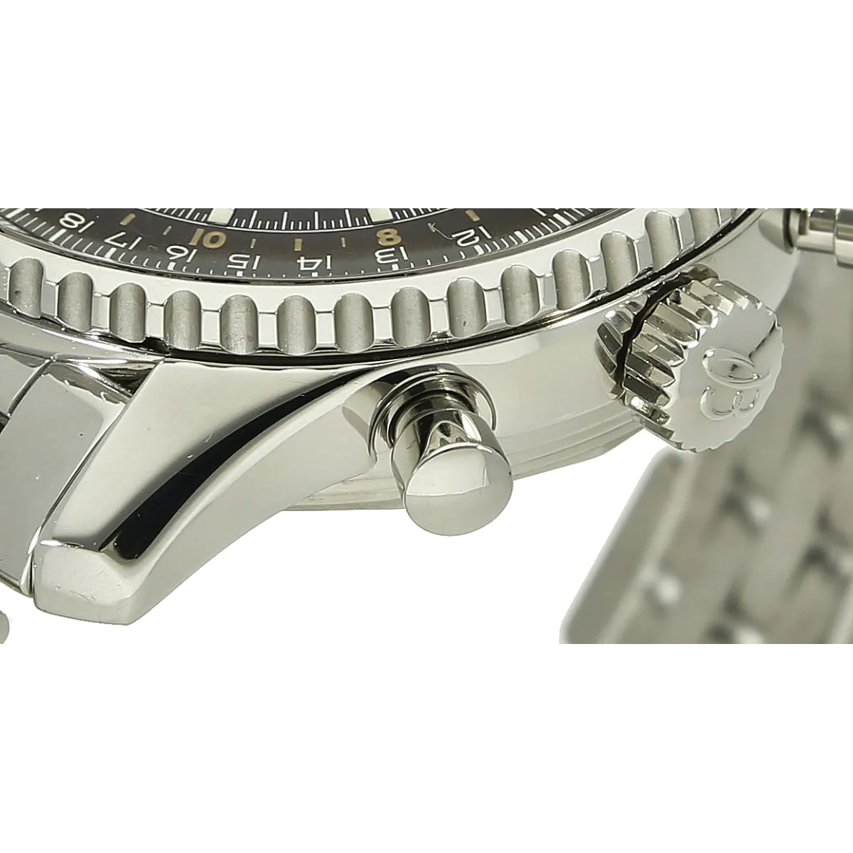 Breitling Navitimer World A24322 Pilot 
Gehaeuse detail 