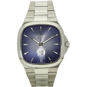 Glashuette Seventies blue big date stehend