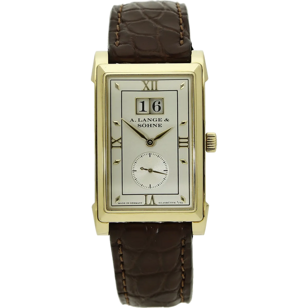 Lange Cabaret 107.021 stehend