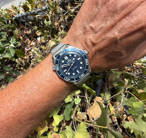 Omega Seamaster Bond  60 Jahre am Arm 