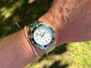Omega Seamaster Diver 300 am Arm 
