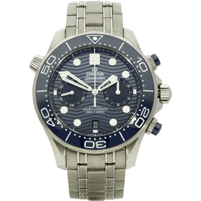 Omega Seamaster Chrono 44 stehend