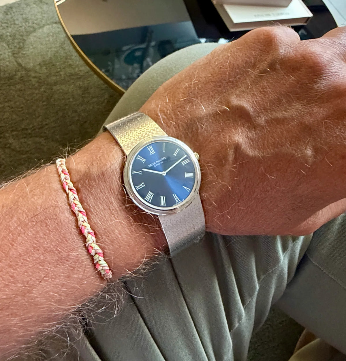Patek Calatrava 3591 WG blue am Arm 1 
