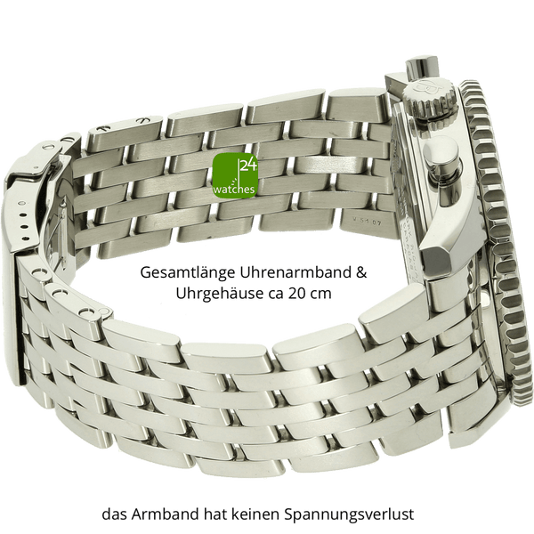gebrauchte Breitling Uhr Navitimer World Armband rechts