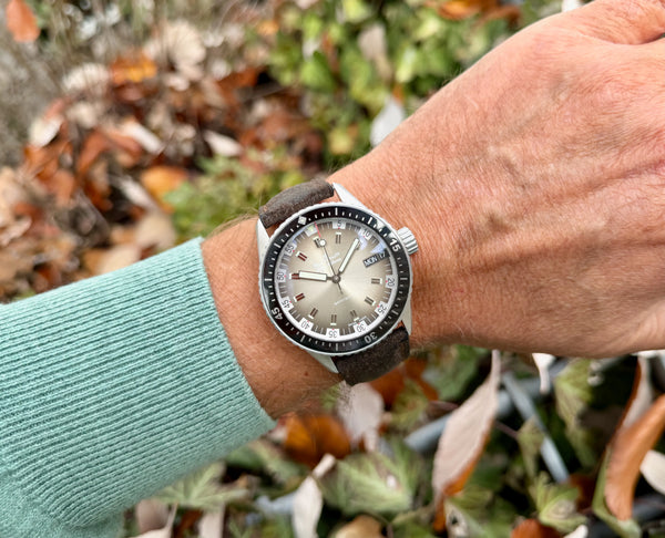 Blancpain Fifty Fathoms Bathyscape Day Date am Arm 