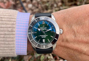 Breitling Superocean 46 gruen am Arm