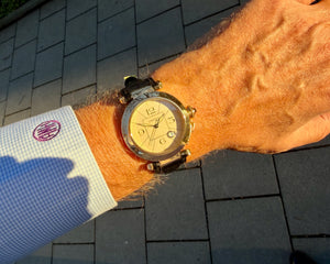 Cartier Pasha 820901 Gold am Arm 1 