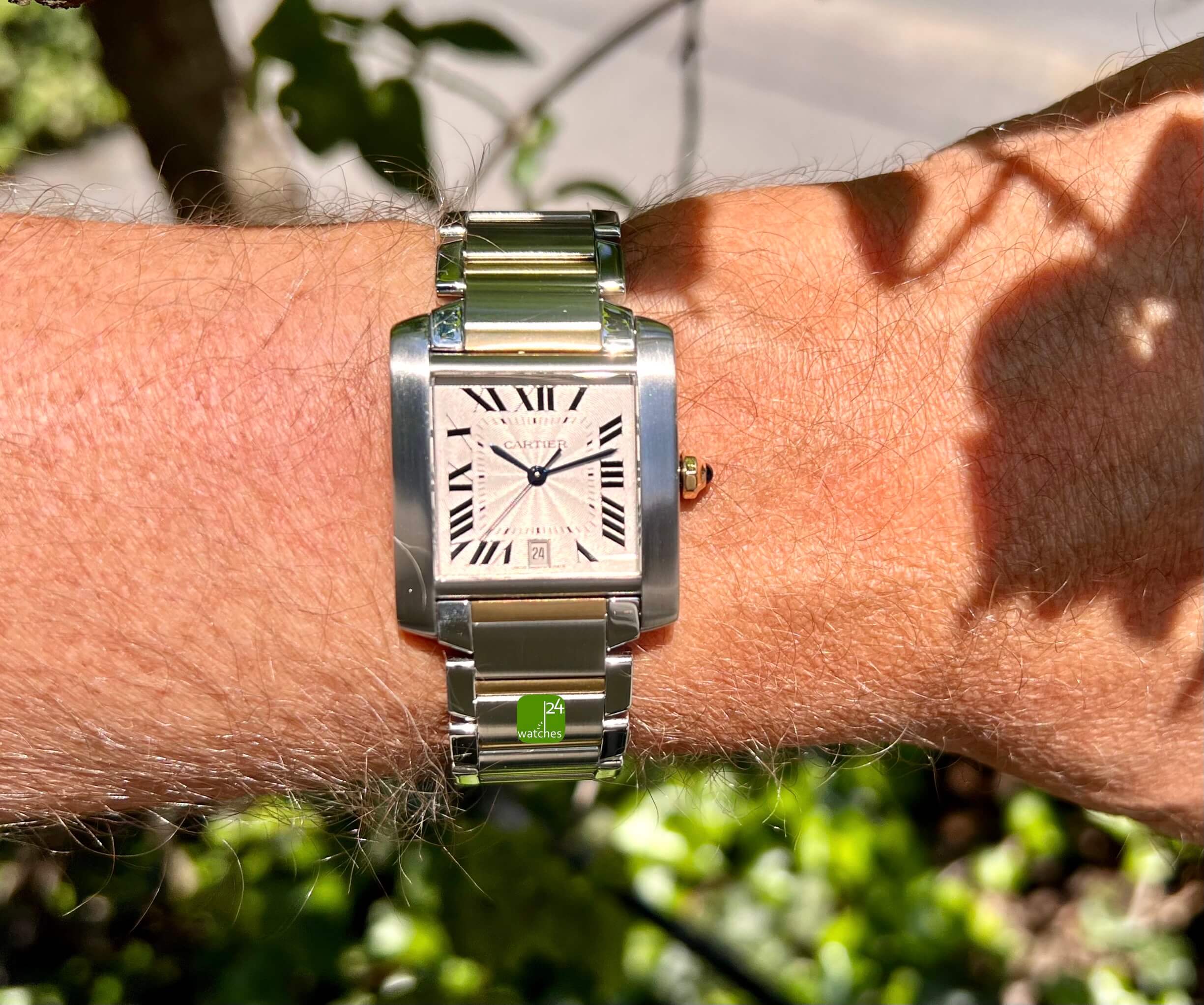 cartier Uhr gebraucht tank francaise 3202 am Arm