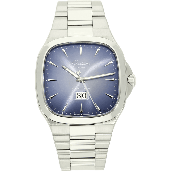 Glashuette Seventies Big Date stehend
