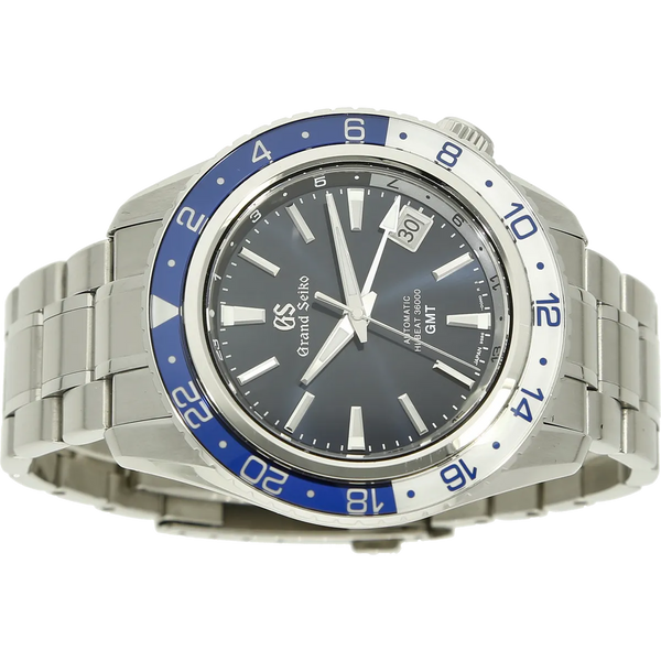 Grand Seiko Sport GMT SBGJ237 liegend 