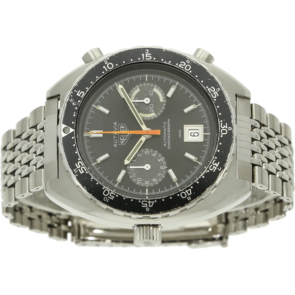 Heuer Autavia 116300 liegend 
