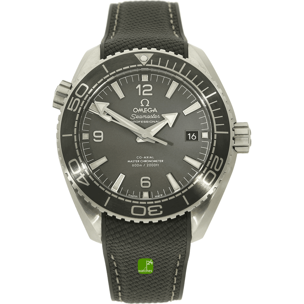 Seamaster Planet Ocean 43,5 mm stehend 