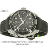 Seamaster Planet Ocean 43,5 mm liegend 