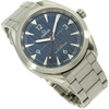 Omega Railmaster 40 Jeans halb liegend 