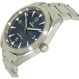 Omega Railmaster 40 Jeans Gehaeuse rechts 