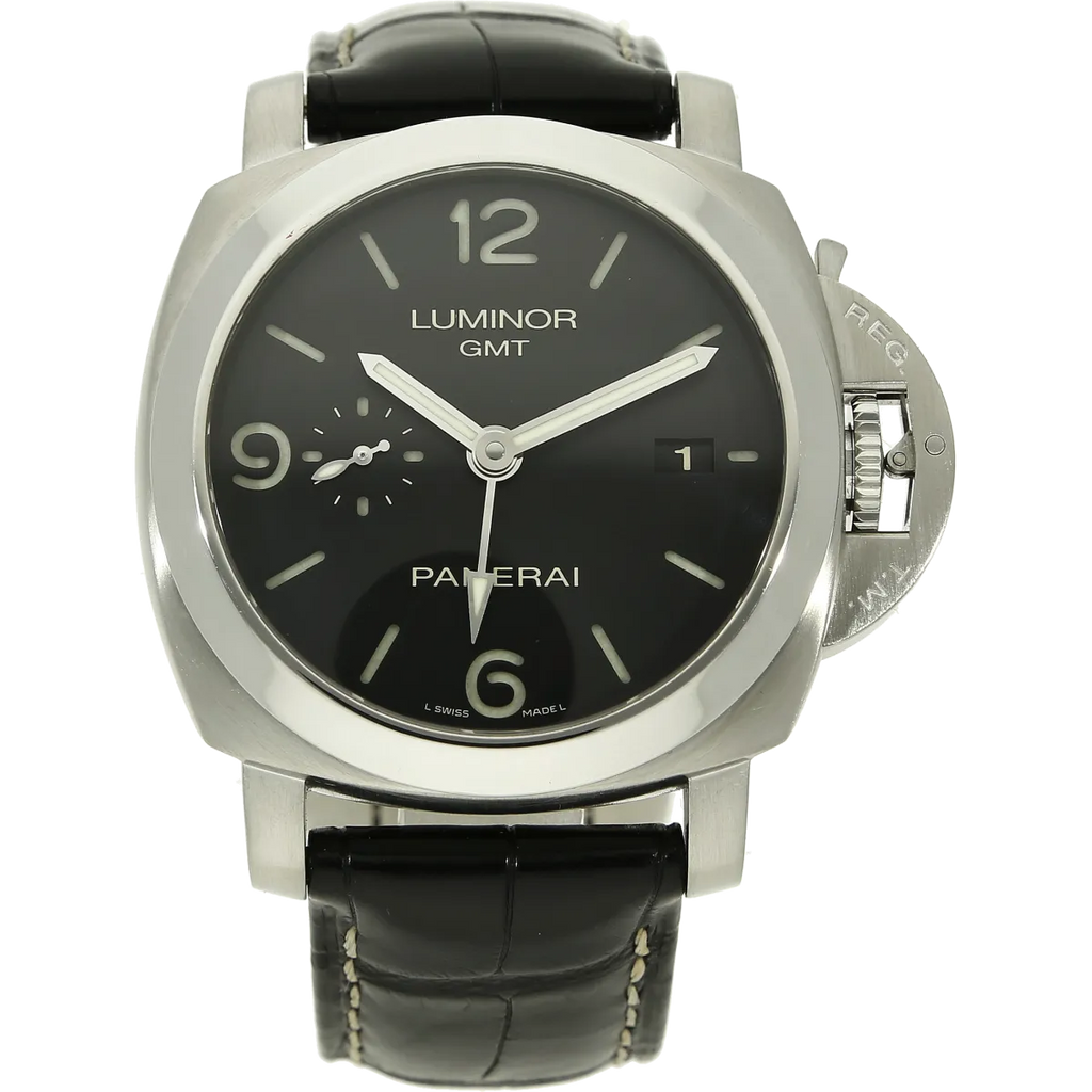 Panerai Luminor GMT Pam 320 stehend 