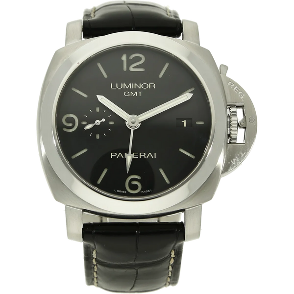 Panerai Luminor GMT Pam 320 stehend 