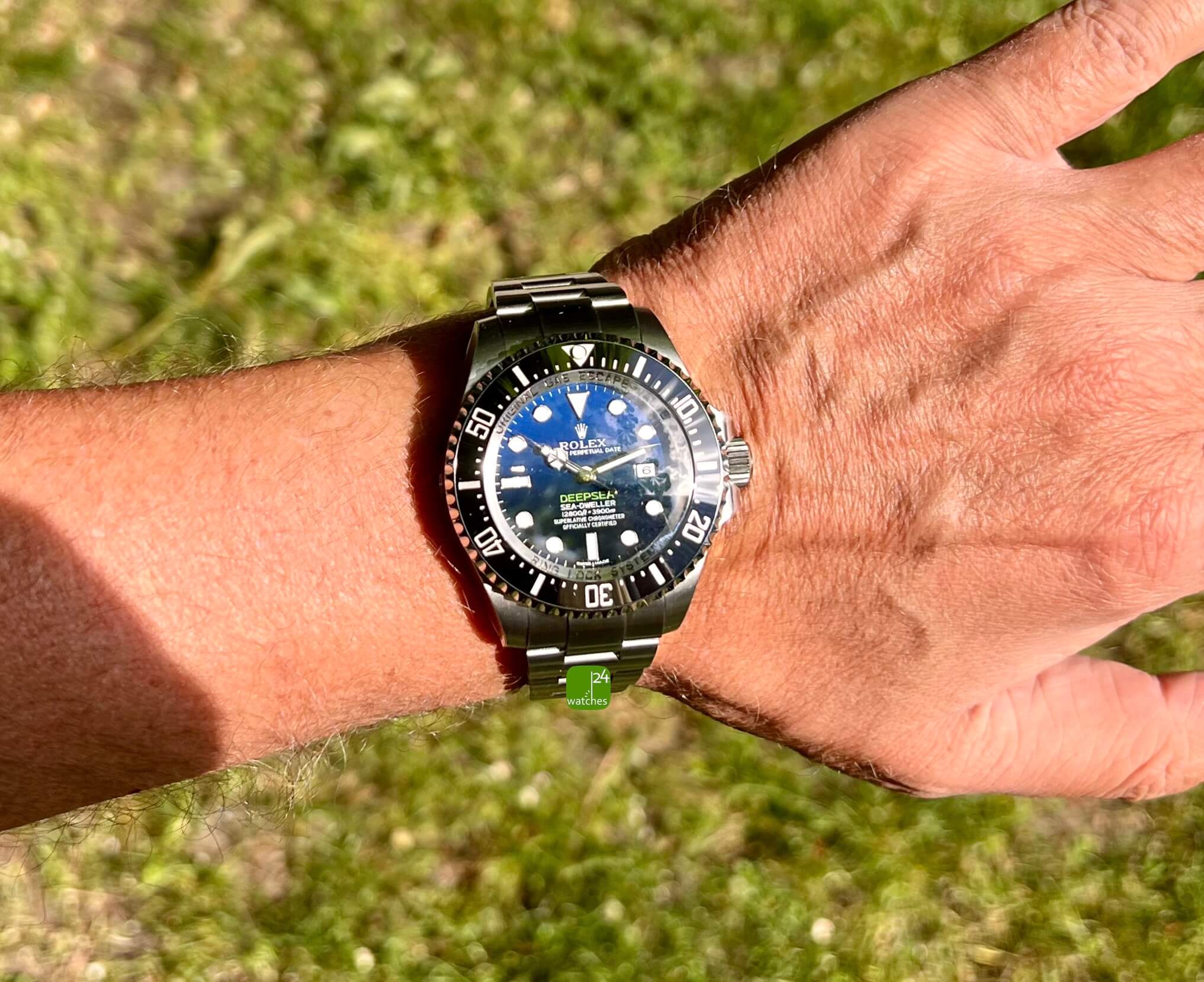 rolex-deep-sea-blue-am-arm