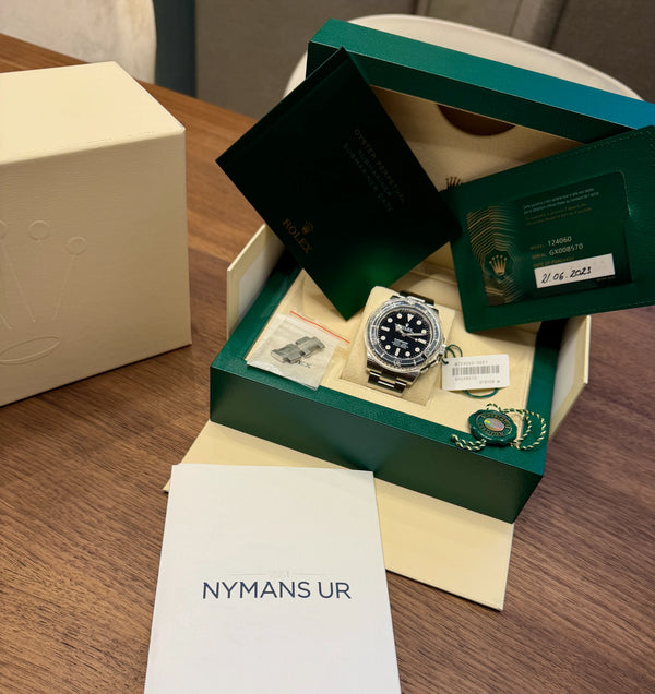 Rolex no Date Sub 124060 mit Papieren