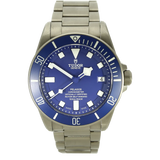 Tudor Pelagos 25600 TB stehend 