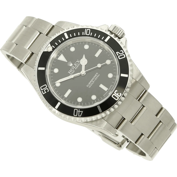 Rolex Submariner no Date 14060 halb liegend 