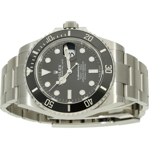 Rolex Submariner Date neu liegend