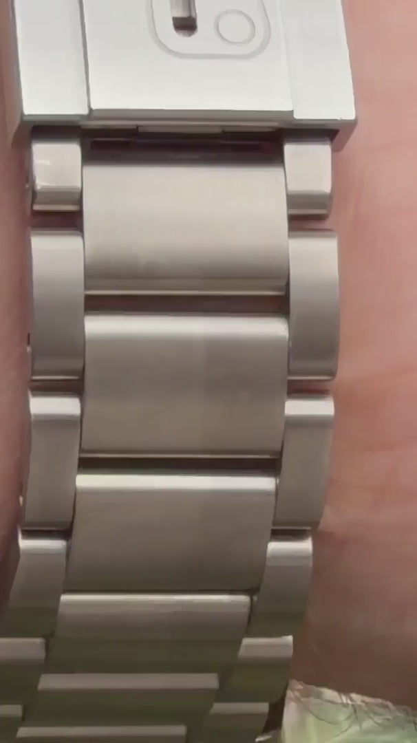 Tudor Pelagos 25600 TB Video 