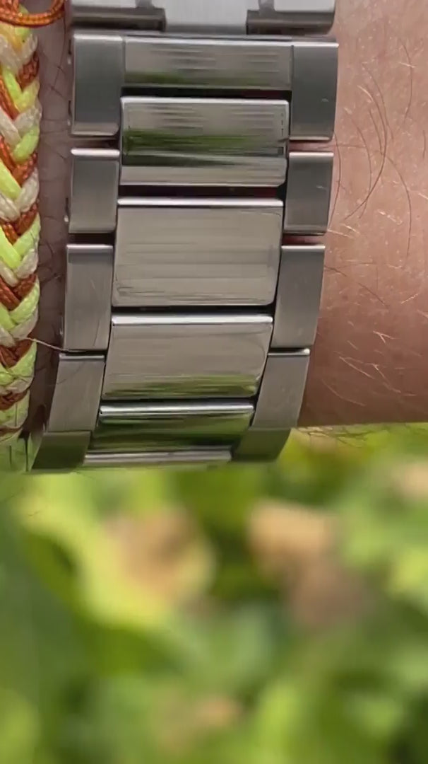 Omega Seamster 300 Titan blau Video 