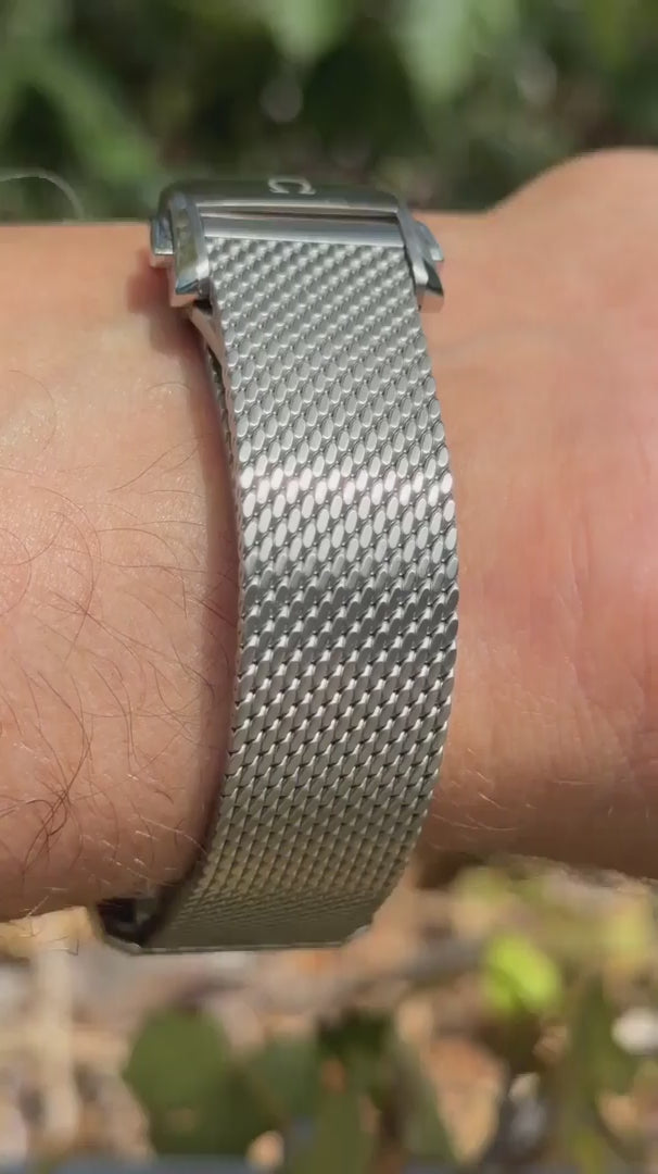 Omega Seamaster Bond  60 Jahre Video Armdreher 