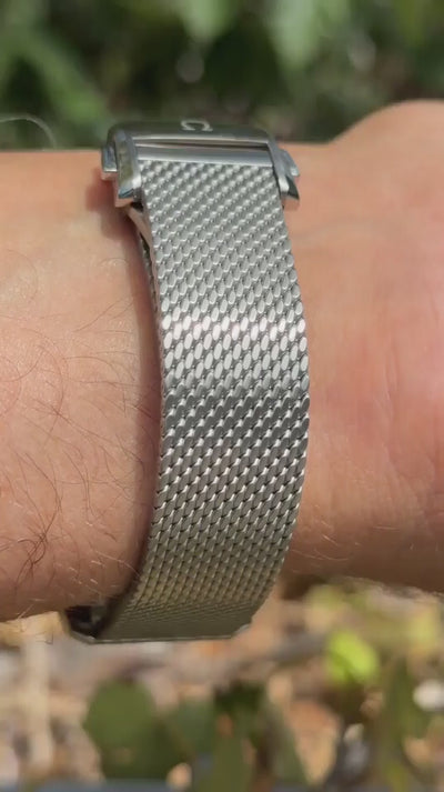 Omega Seamaster Bond  60 Jahre Video Armdreher 