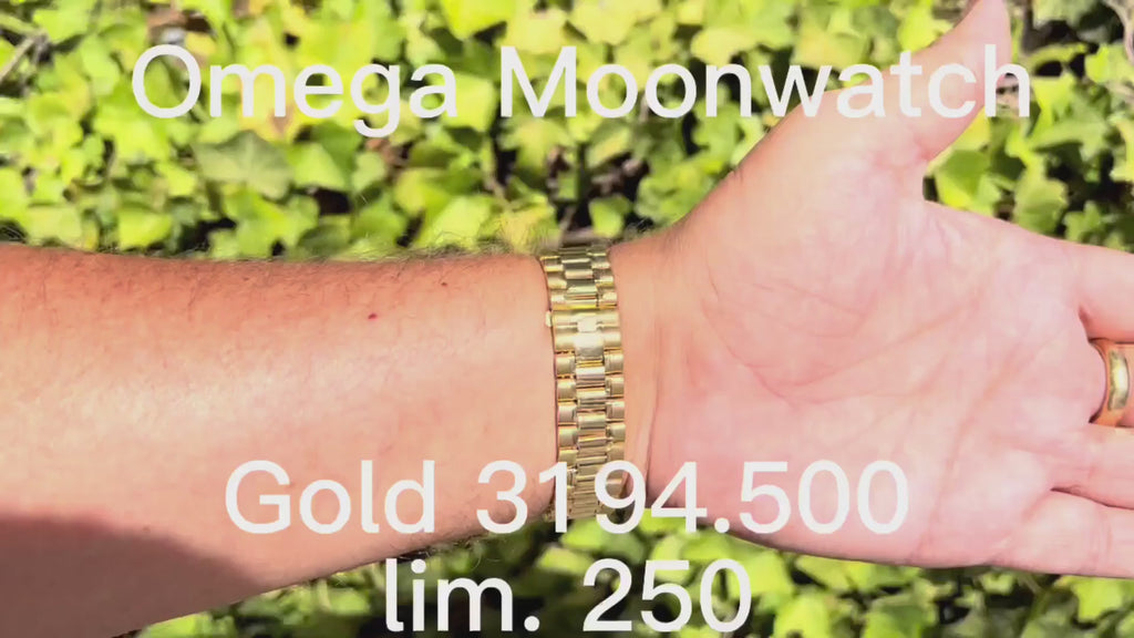 Video am Handgelenksdreher Omega Speedmaster Moonwatch Gold limitiert