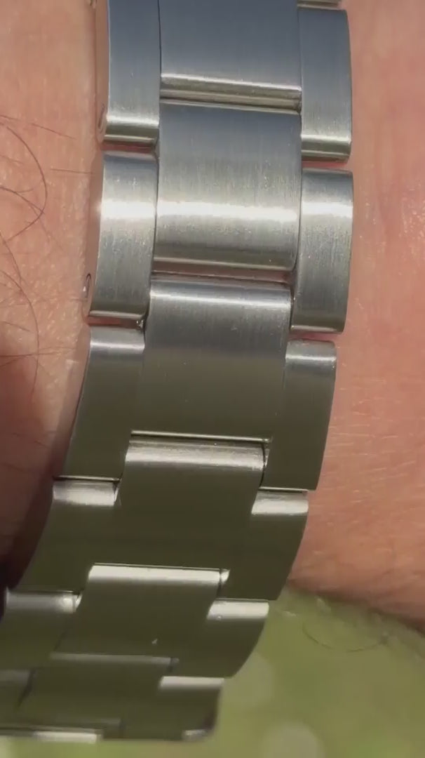 Rolex No Date Submariner 4-liner Video