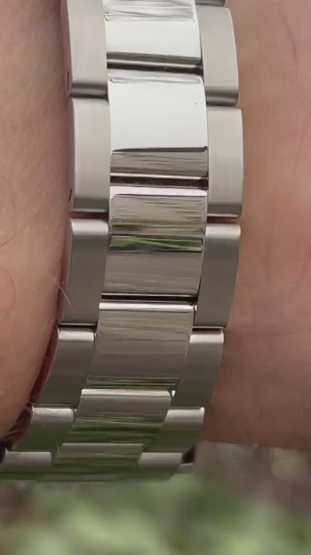 Rolex GMT Master Batman Video 